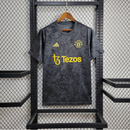 CAMISOLA MANCHESTER UNITED 24/25 PRETO EDIÇÃO ESPECIAL