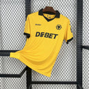 CAMISOLA WOLVES 25/26 AMARELO