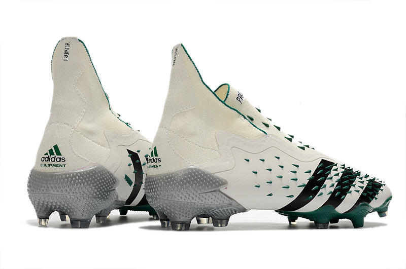 CHUTEIRA ADIDAS PREDATOR FREAK