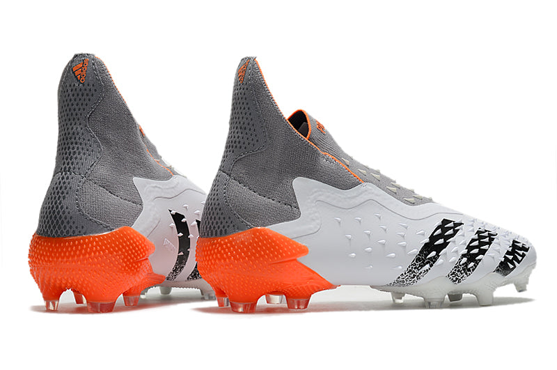 CHUTEIRA ADIDAS PREDATOR FREAK