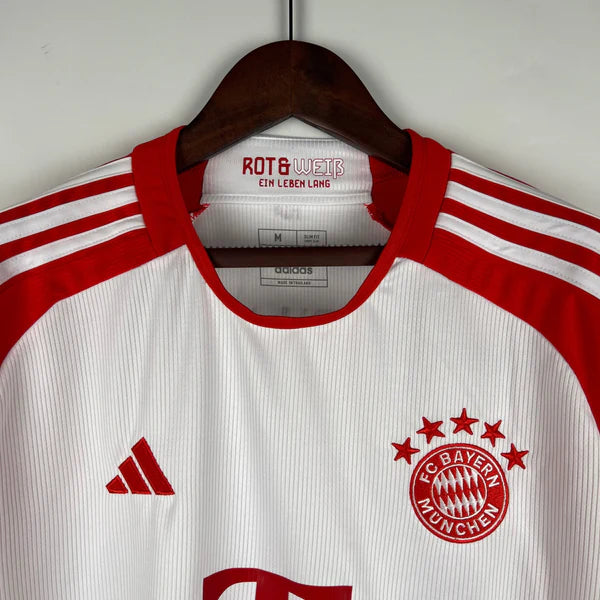 CAMISOLA RETRÔ BAYERN  MUNICH 23/24 MANGA COMPRIDA