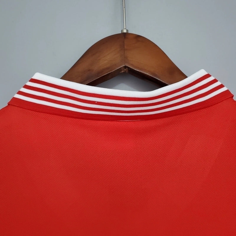 CAMISOLA RETRÔ MANCHESTER UNITED 1977