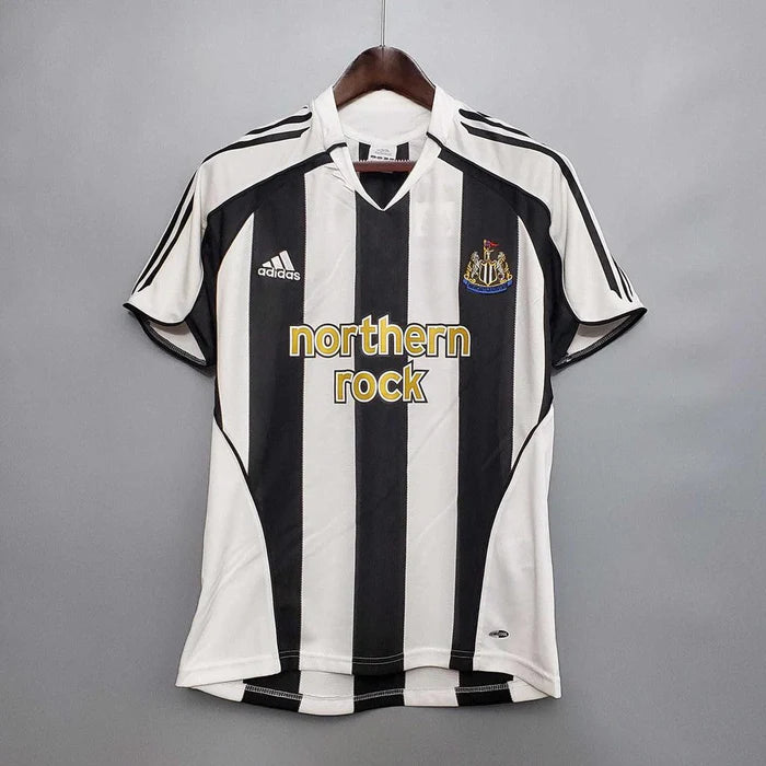 CAMISOLA RETRÔ NEWCASTLE 05/06