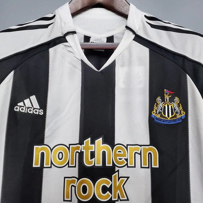 CAMISOLA RETRÔ NEWCASTLE 05/06