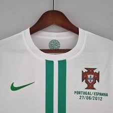 CAMISOLA RETRÔ PORTUGAL BRANCA II 2012