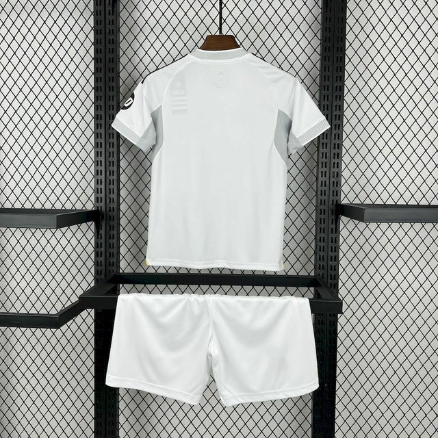 KIT INFANTIL REAL MADRID 25/26