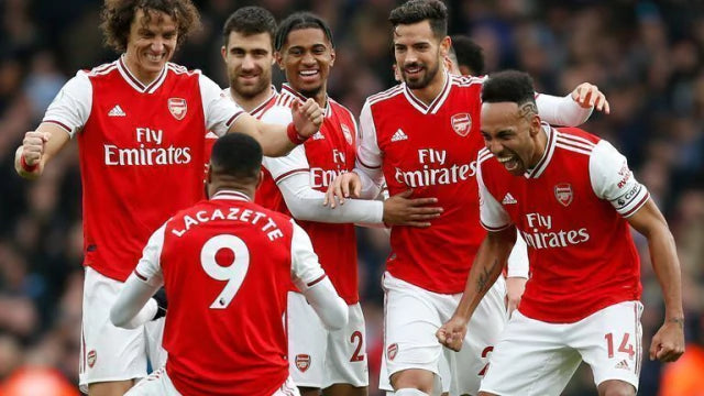 CAMISOLA RETRÔ ARSENAL 19/20